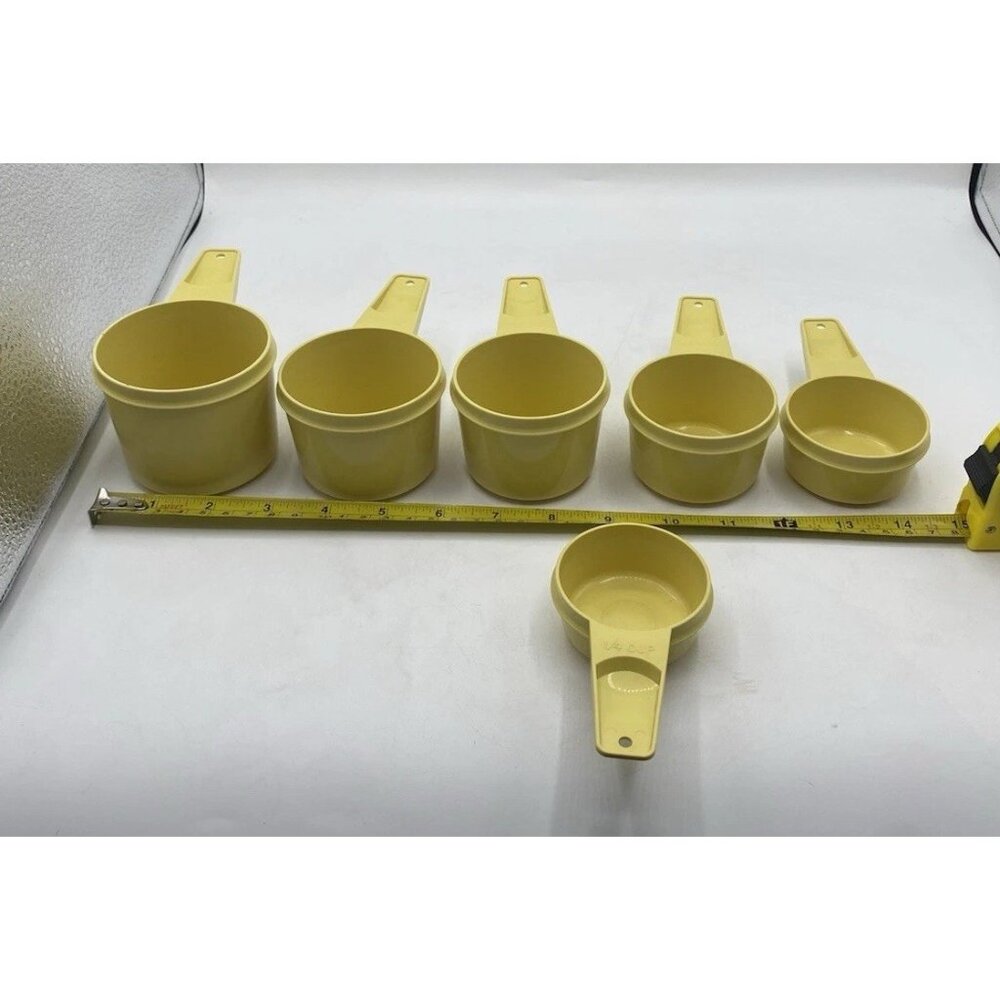 Vintage Tupperware Measuring Cups Set of 6 Harvest Gold Yellow Nesting USA Lot - Picture 5 of 9